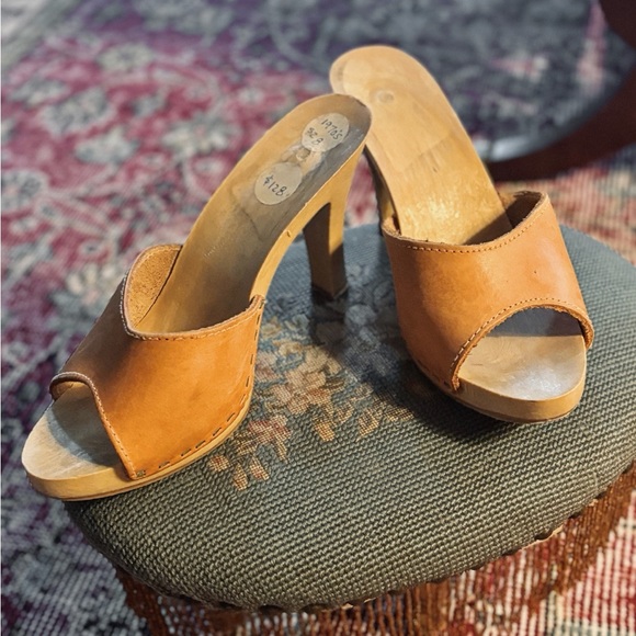 Vintage Shoes - Vintage 1970’s Heeled Clogs Sandals Wood and Leather